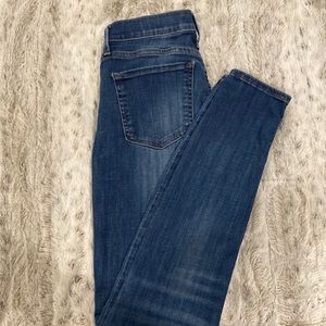 Express Women’s Mid Rise Jeggings